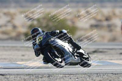 media/Dec-07-2025-CVMA (Sun) [[3e7d2de5dc]]/Race 12- Formula 40 MW and LW/